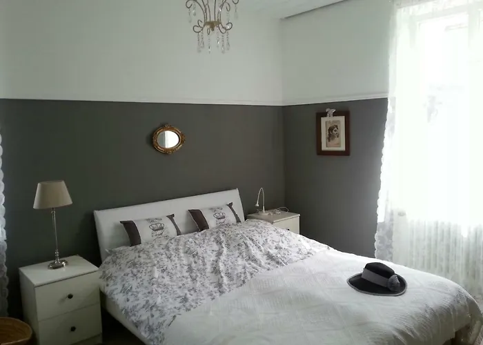 Rosenhaus * リーザー